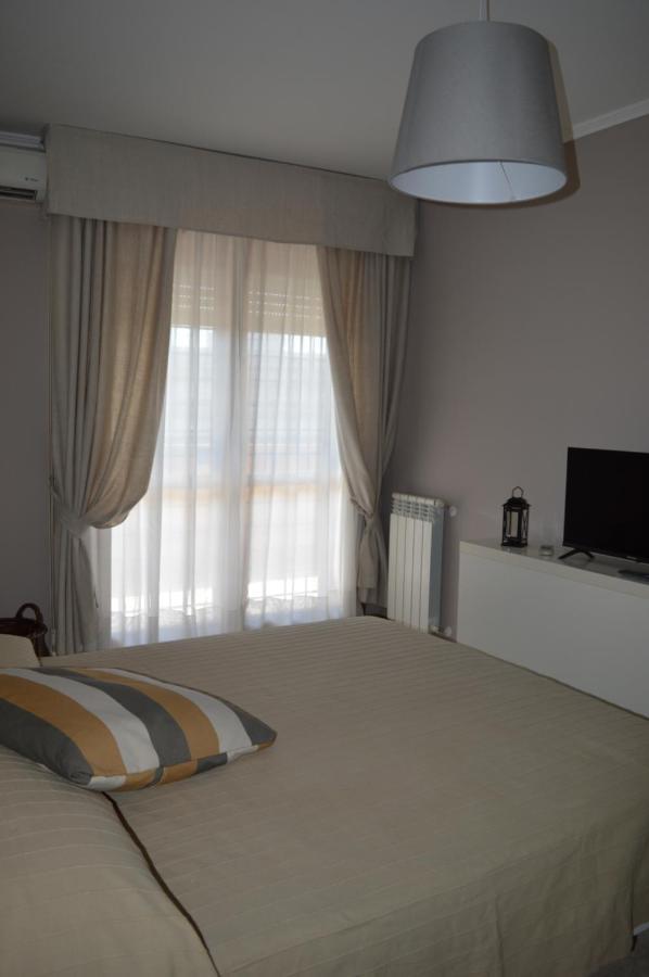 Porta Di Intero Apartment *